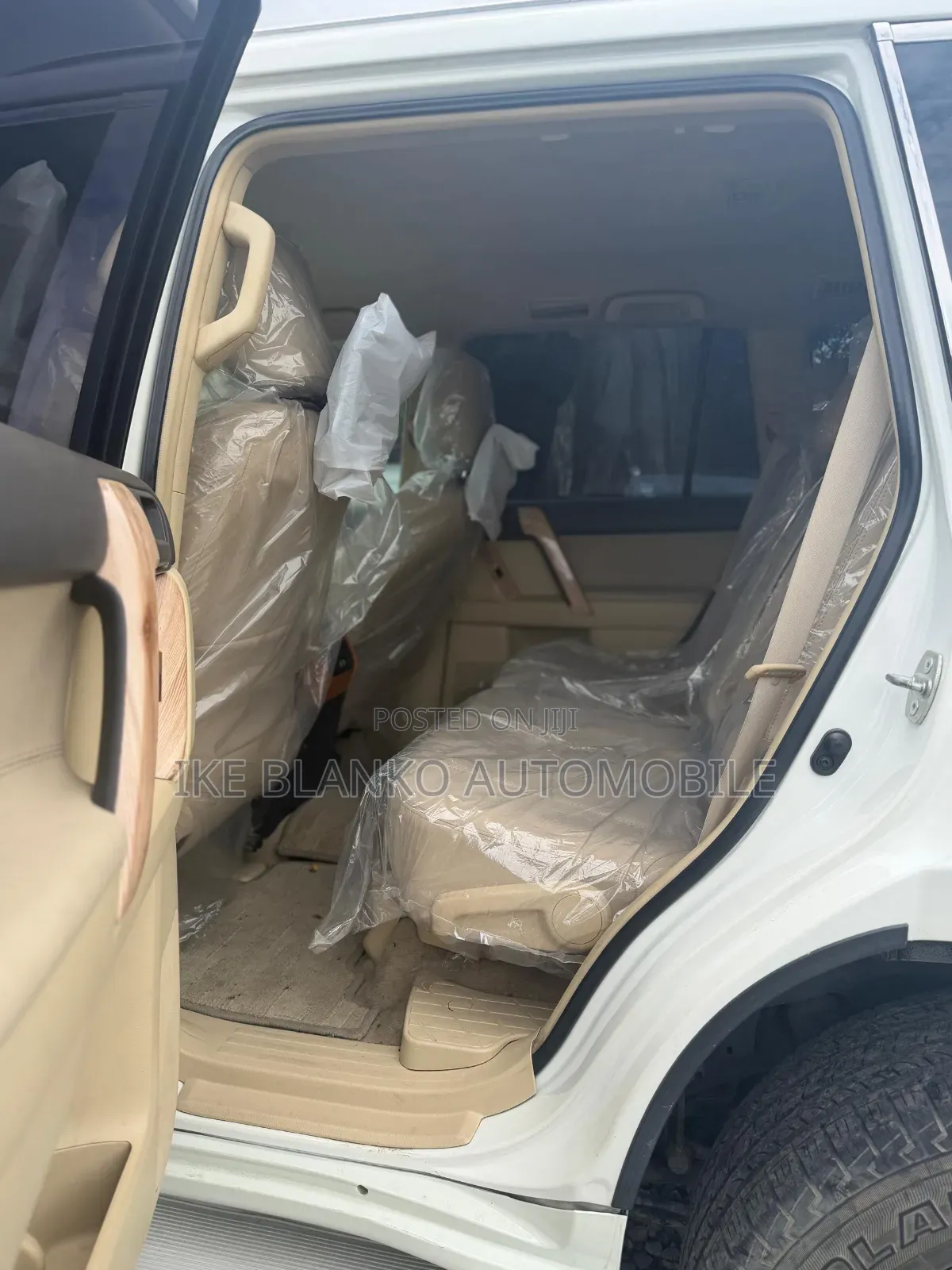 Toyota Land Cruiser Prado 2015 White