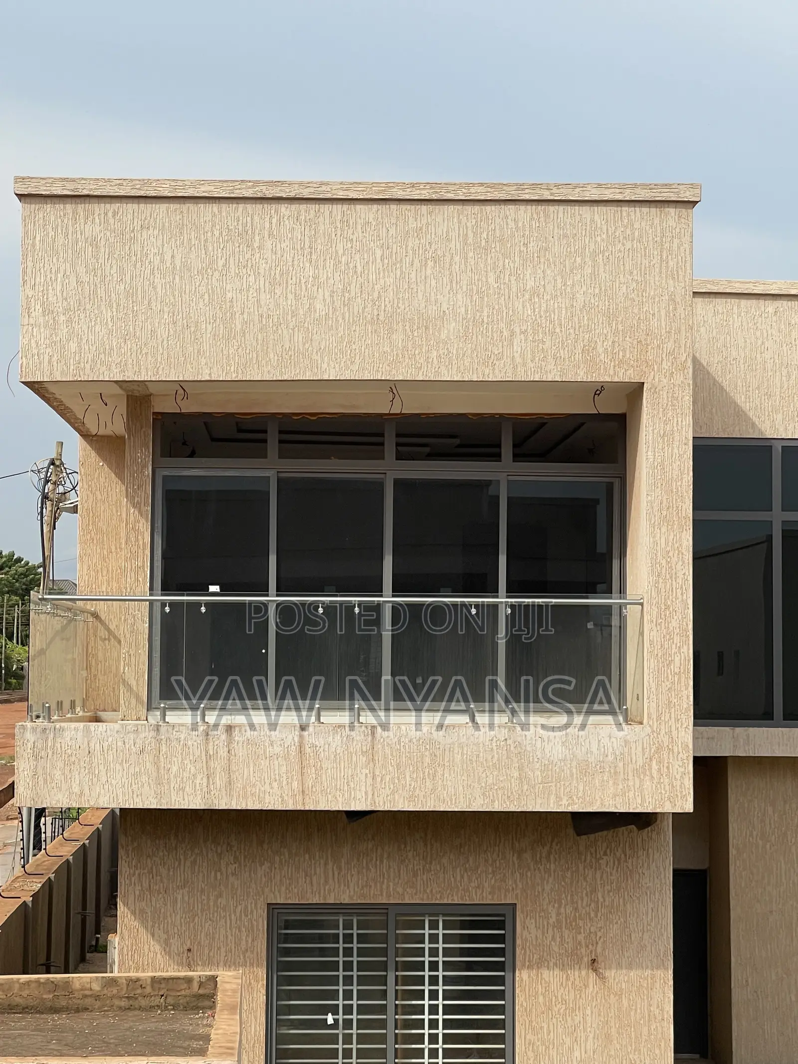 4bdrm Duplex in Bn Estate, Oyarifa for sale