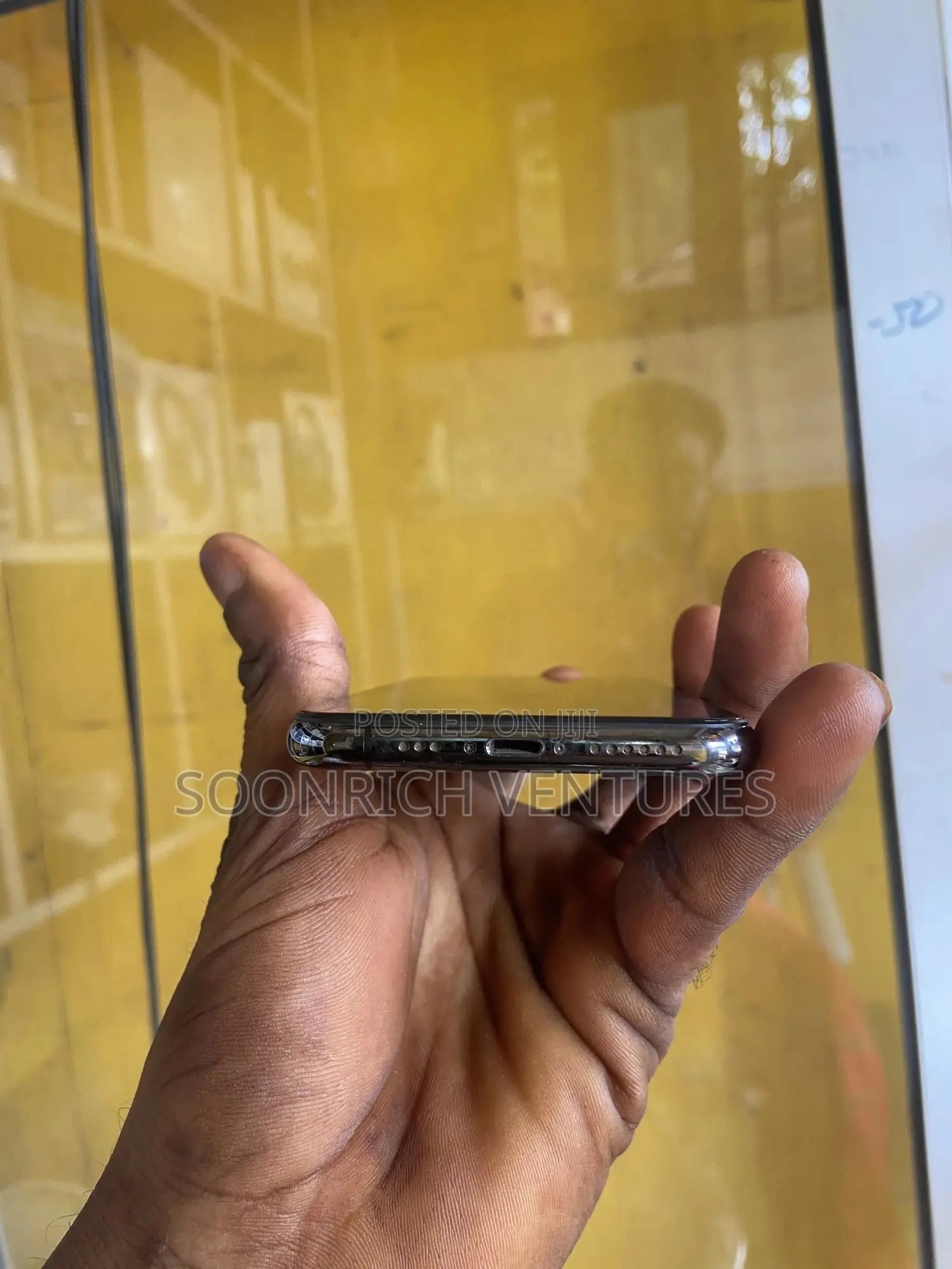 Apple iPhone 11 Pro 64 GB Black