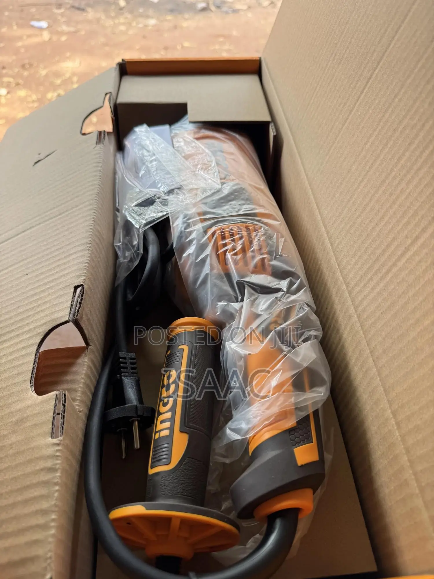 2400 Watts Ingco Angle Grinder