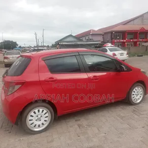 Toyota Vitz 1.3 FWD 5dr 2012 Red