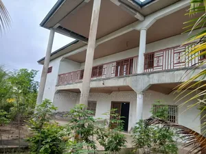 9bdrm Mansion in Dome Sampaman, Amasaman for sale