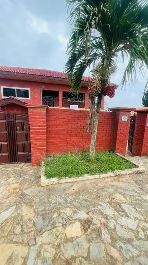 5bdrm House in Sefdard Properties, Kwabenya for sale