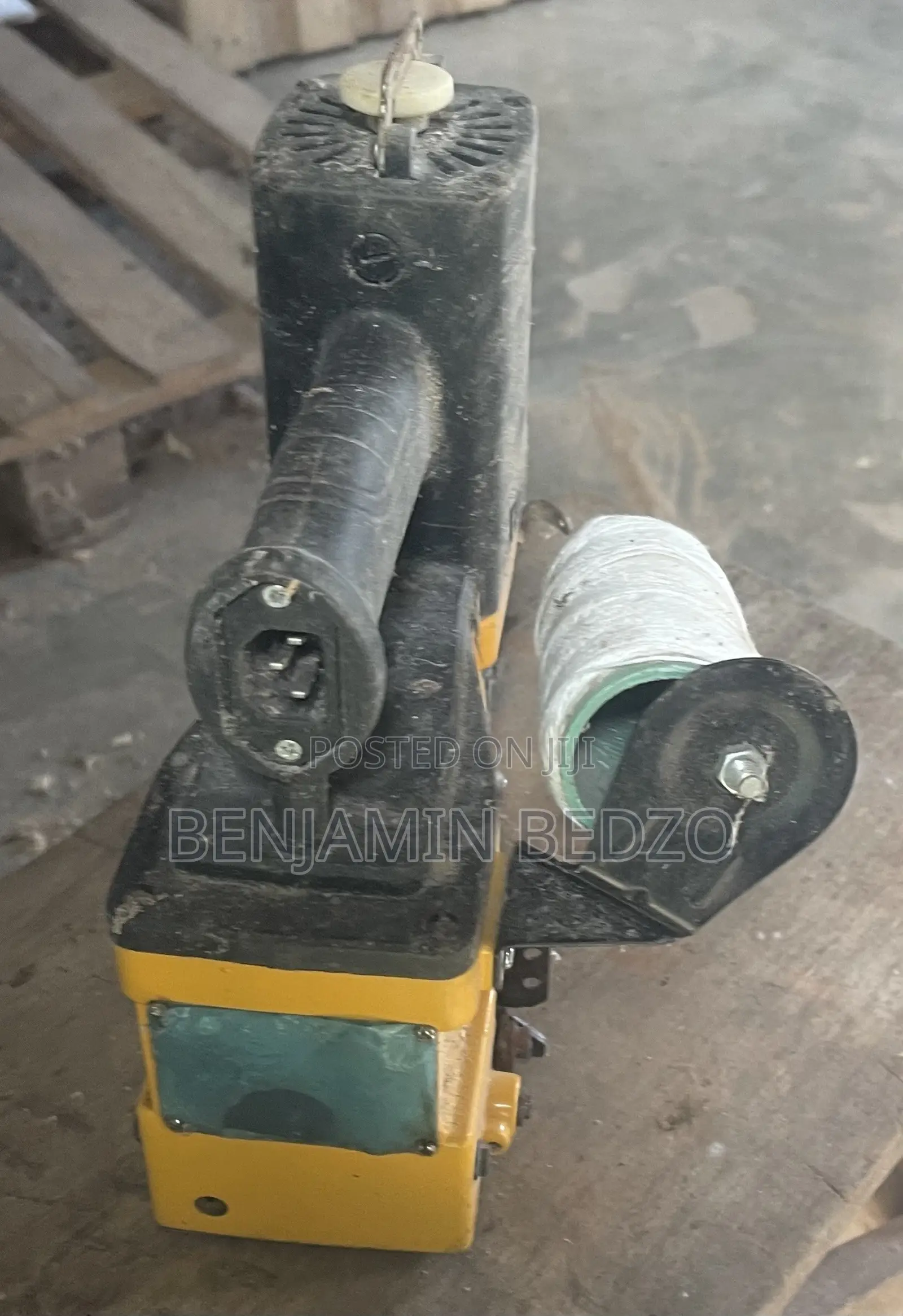 Handheld Sack Sewing Machine