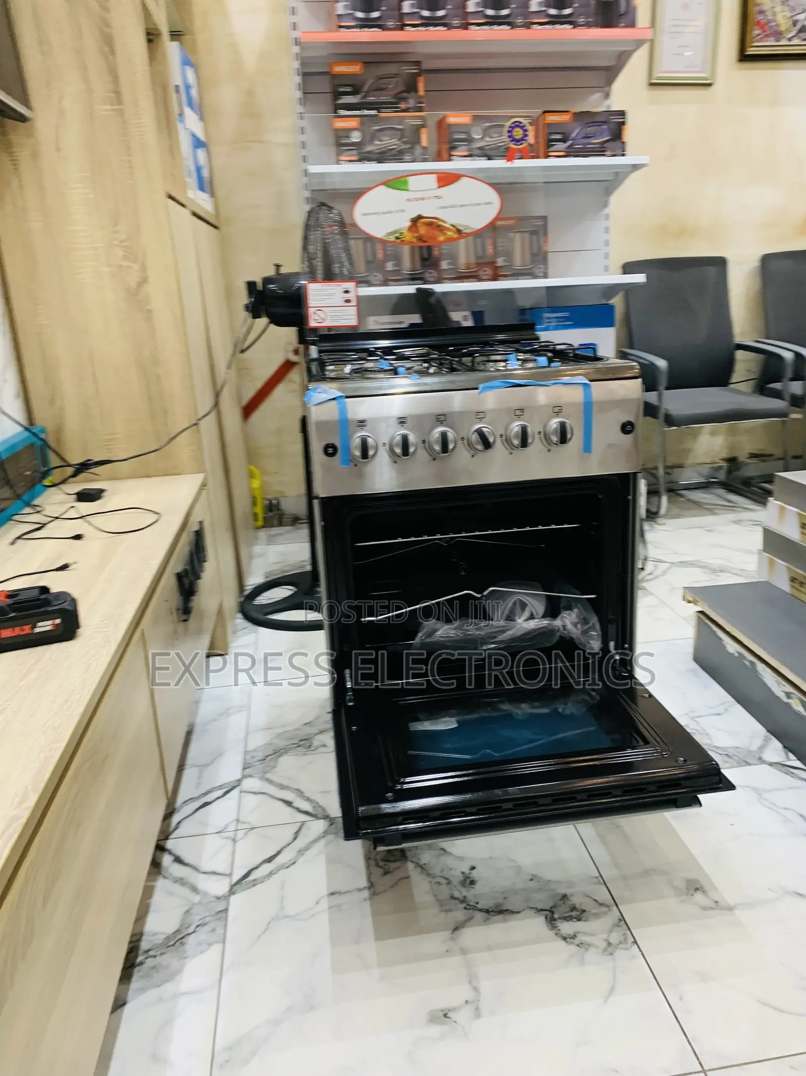 New Line Gas Cooker Oven Grill 4b 60/60