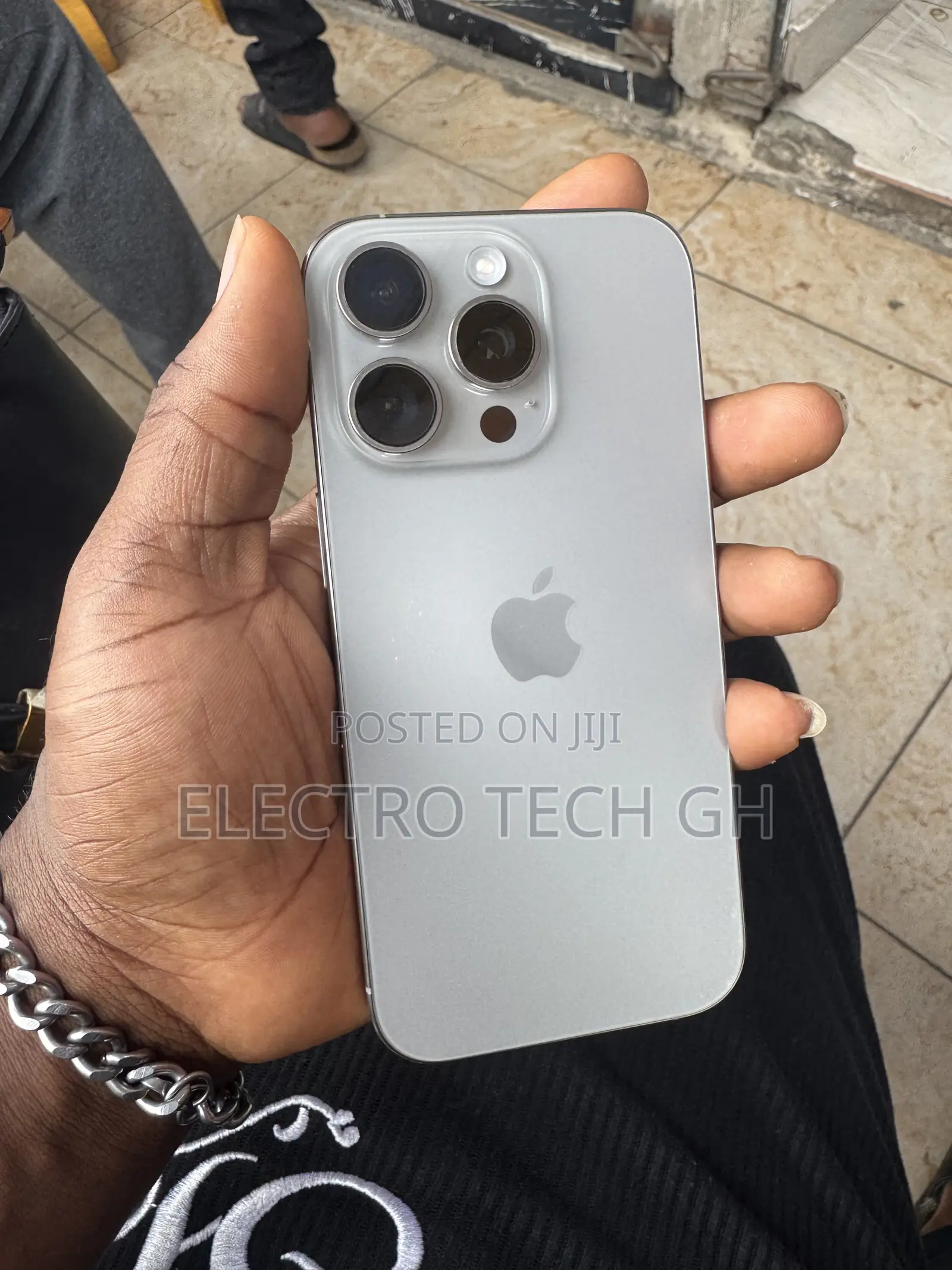 Apple iPhone 16 Pro 256 GB Silver