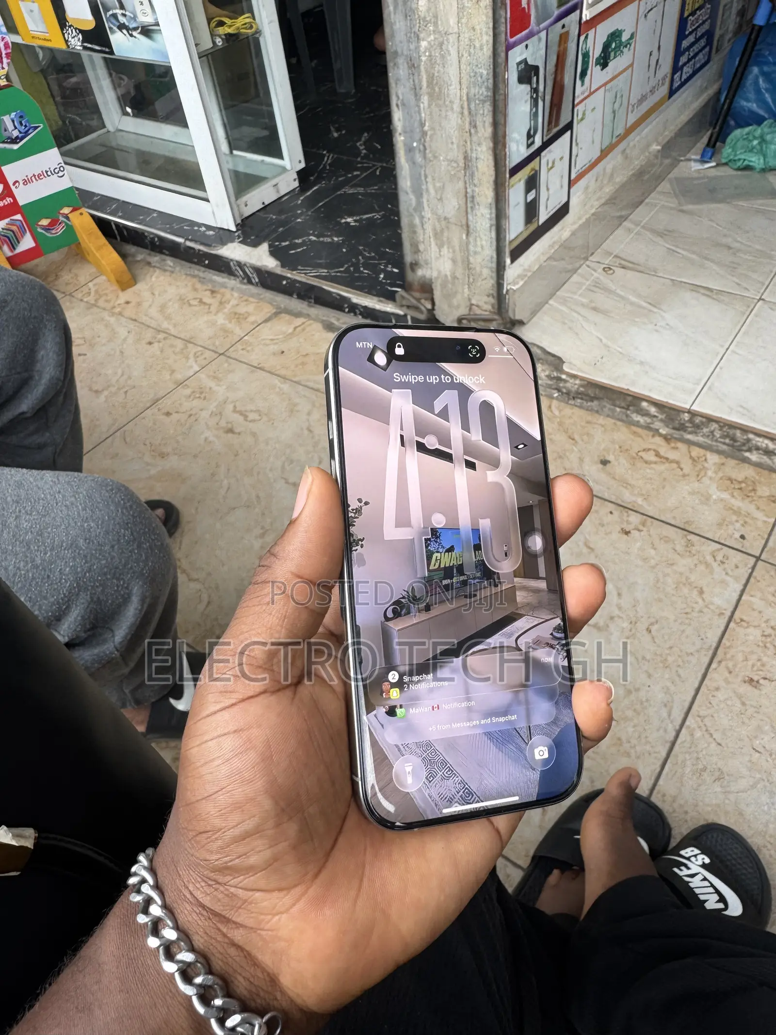 Apple iPhone 16 Pro 256 GB Silver