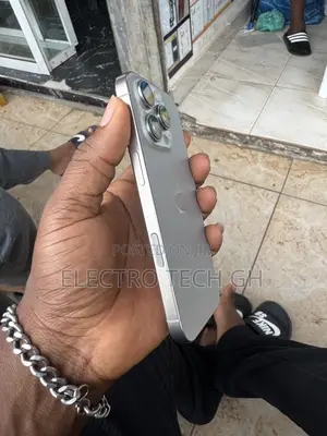 Apple iPhone 16 Pro 256 GB Silver