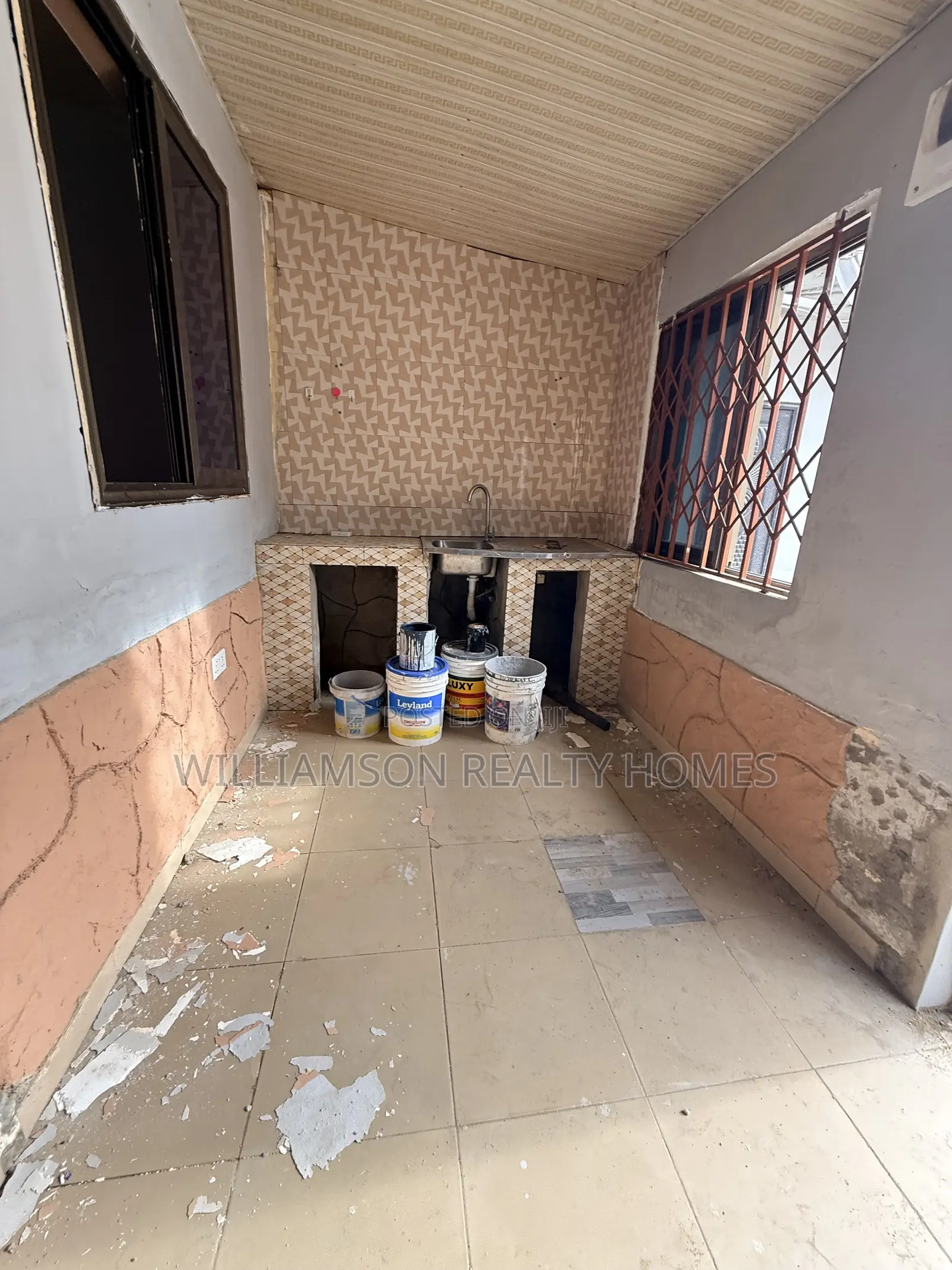 1bdrm Apartment in Hfc Estate Area, Spintex for rent