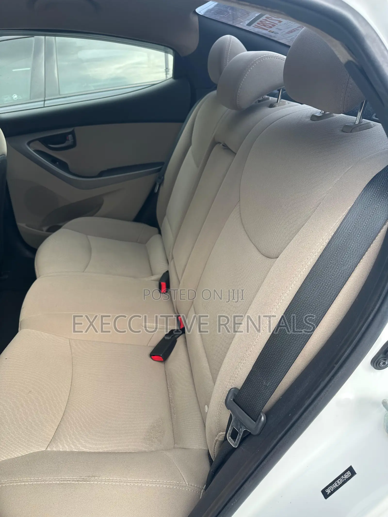 Hyundai Elantra 2016 White