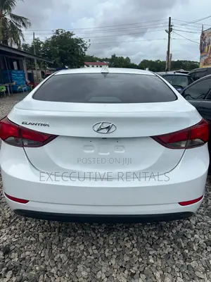 Hyundai Elantra 2016 White