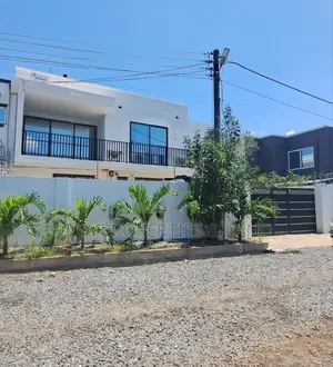 4bdrm House in Adjiringanor, Ability for rent