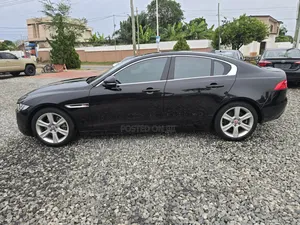 Jaguar XE 25t Premium RWD 2017 Black