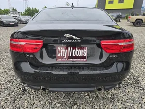 Jaguar XE 25t Premium RWD 2017 Black