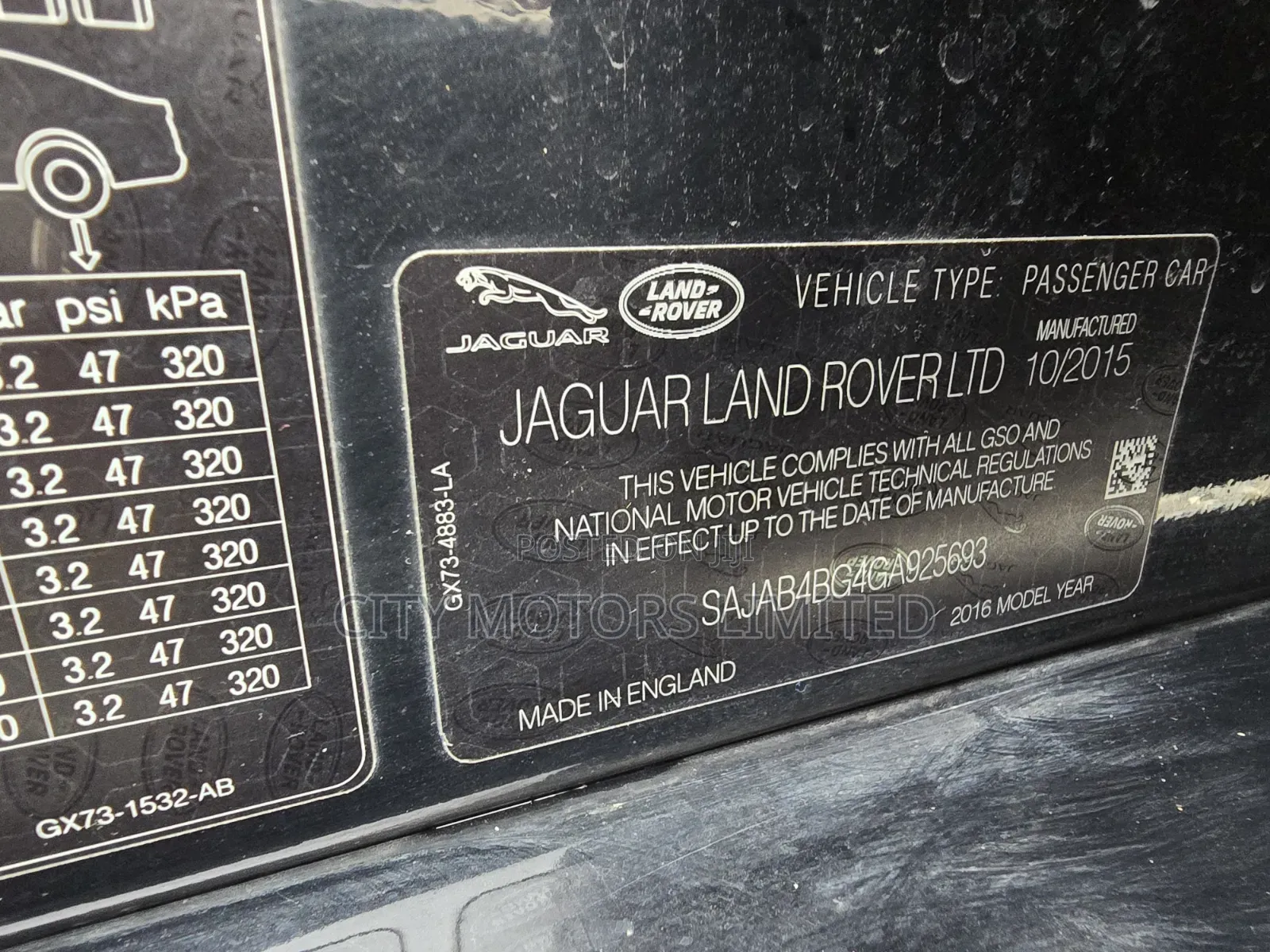 Jaguar XE 25t Premium RWD 2017 Black