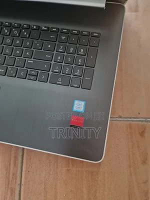 Laptop HP Pavilion 17 16GB Intel Core i7 HDD+SSD 1T
