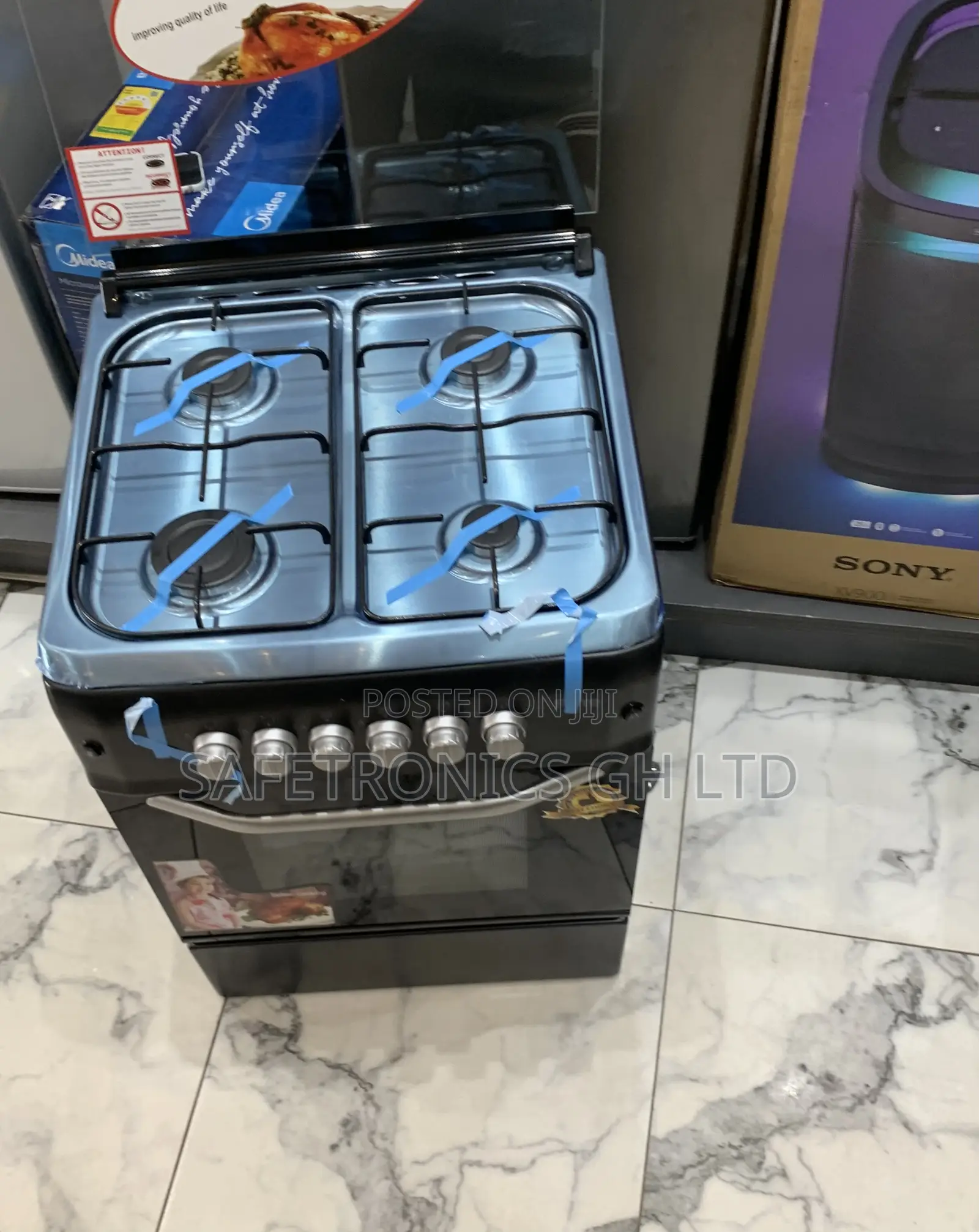 Neatly Sealed Ferre 60x60 4 Burner Gas Cooker, Auto Ignition,
