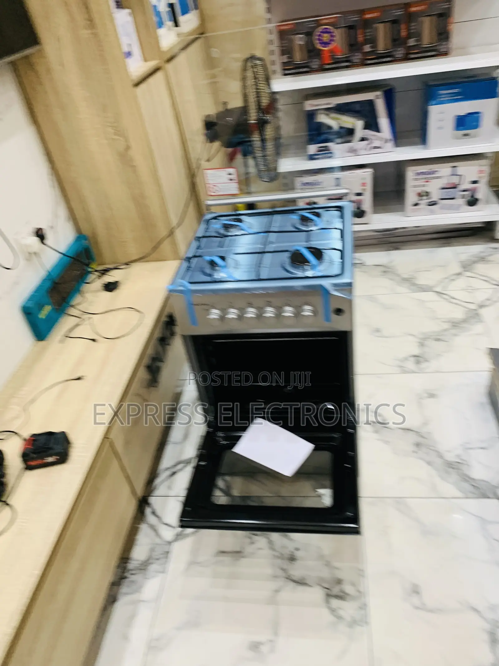 Best Buy for Less Gas Cooker Oven 50/50 4burner Sliver