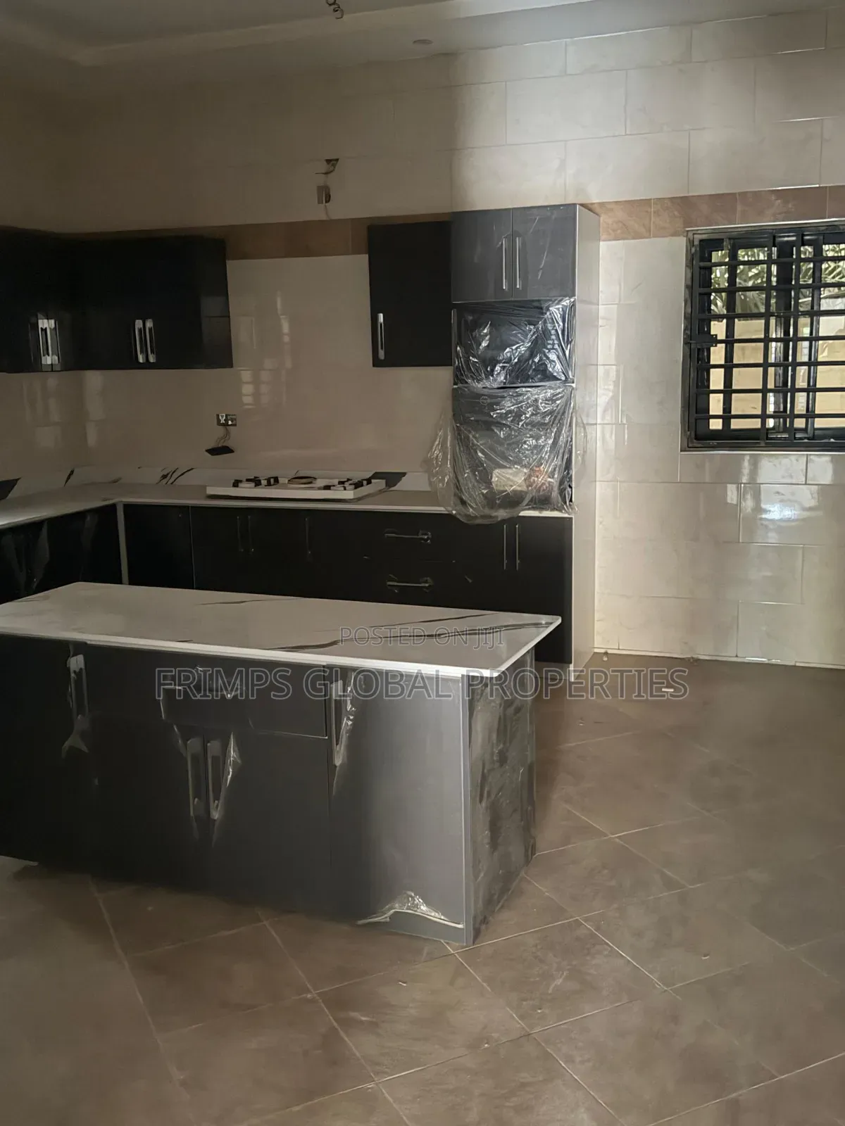 5bdrm House in Accra Metropolitan for sale