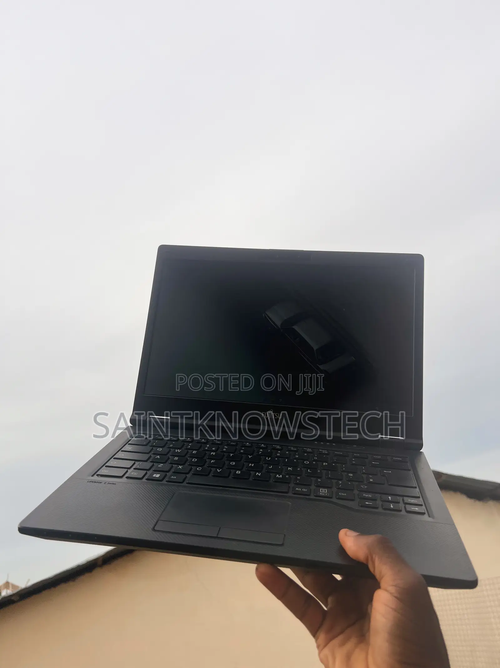 Laptop Fujitsu Lifebook E546 8GB Intel Core i5 SSD 250GB