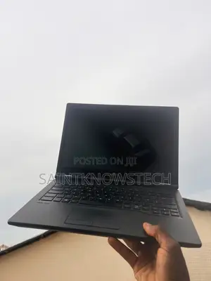 Laptop Fujitsu Lifebook E546 8GB Intel Core i5 SSD 250GB