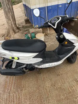 Yamaha 2022 White