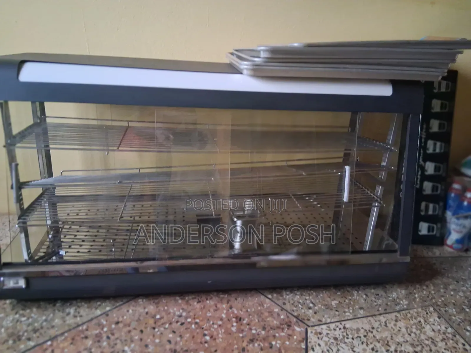 Almost New Pastry Warmer