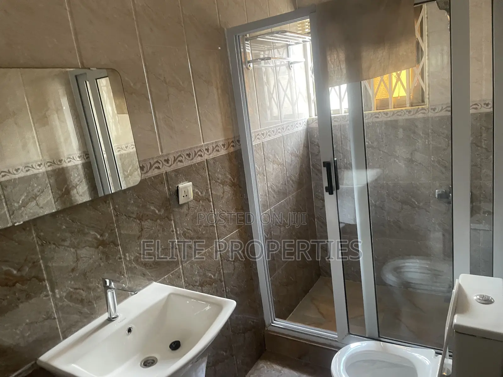 3bdrm House in Sky Junction, Dawhenya for rent