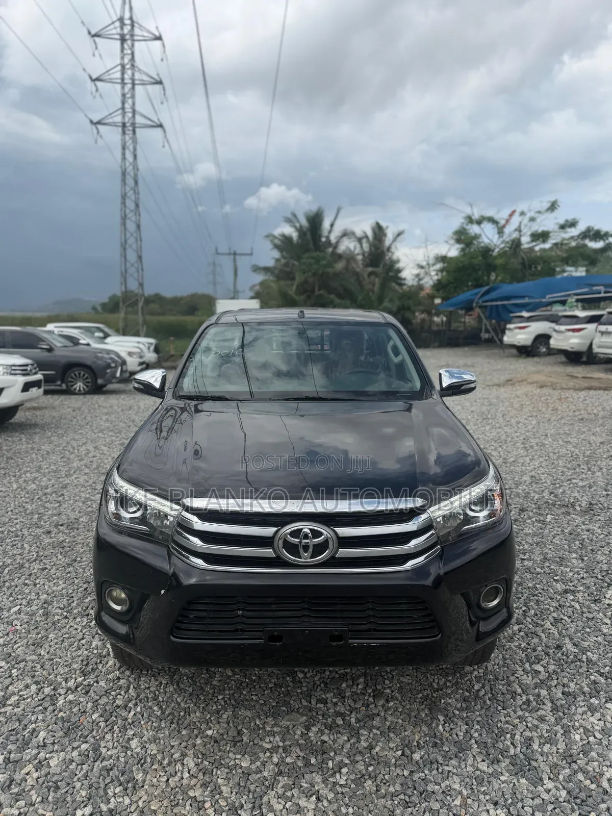 Toyota Hilux 2016 Black