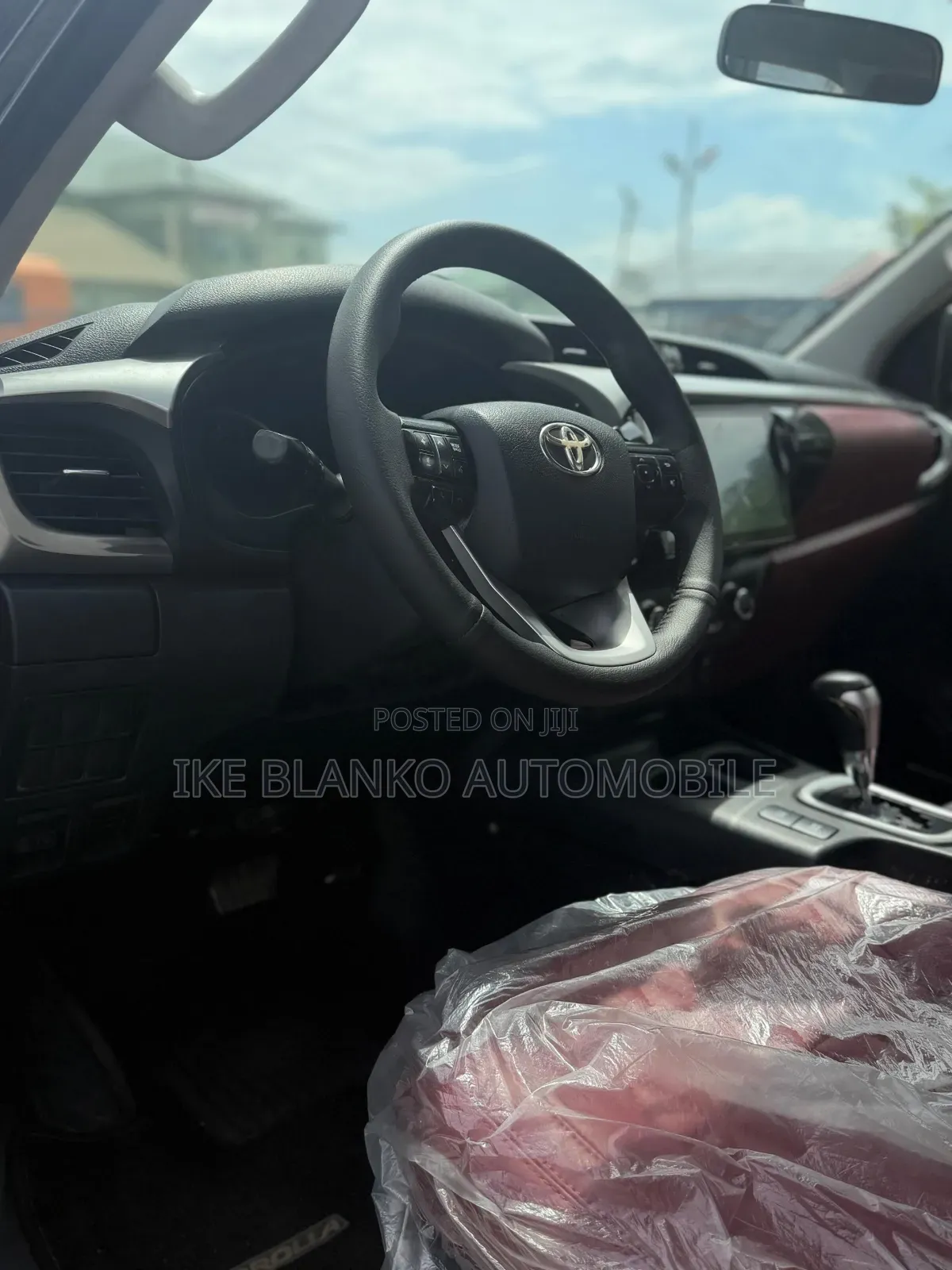 Toyota Hilux 2016 Black