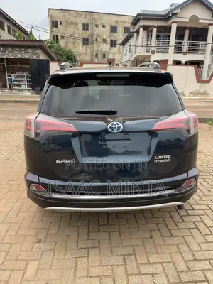 Toyota RAV4 Hybrid 2018 Black