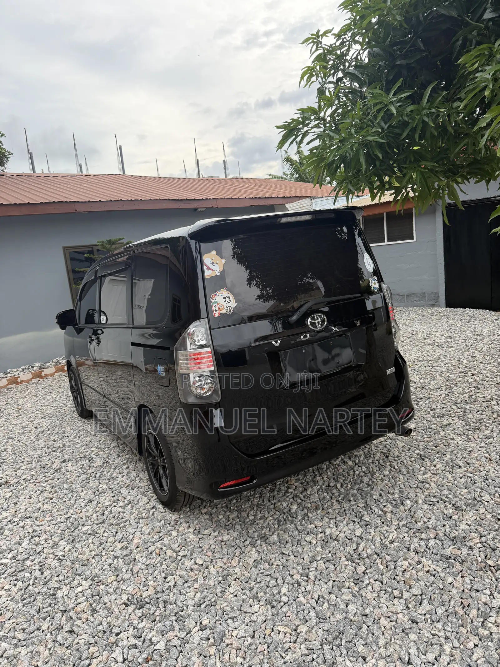 Toyota Voxy 2010 Black