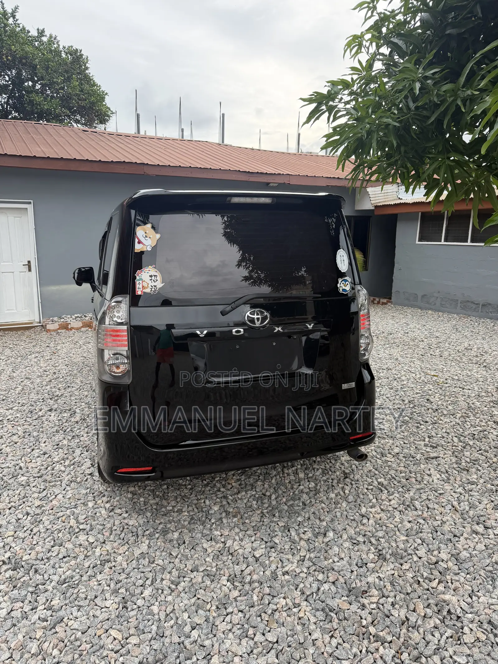 Toyota Voxy 2010 Black