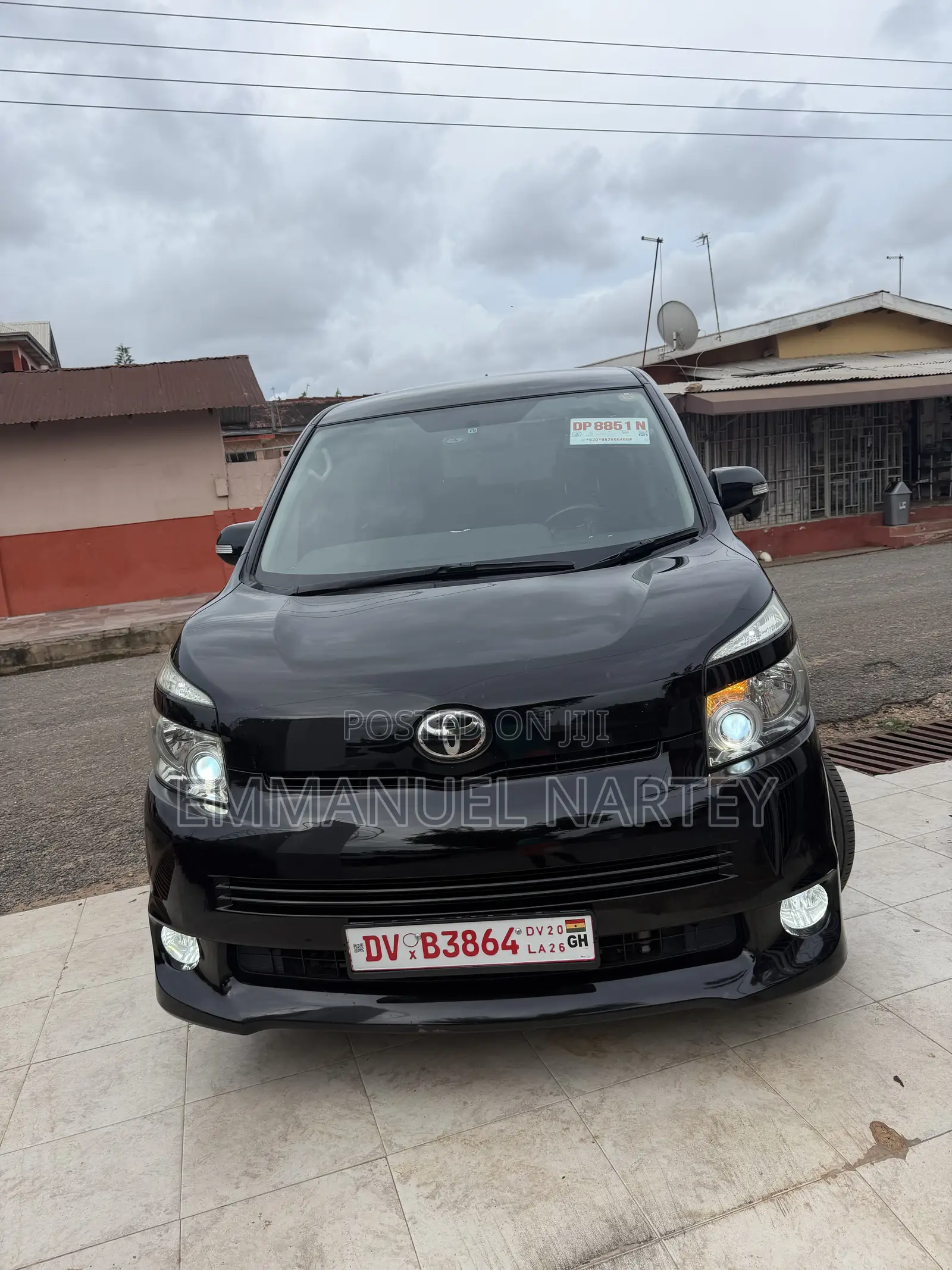 Toyota Voxy 2010 Black