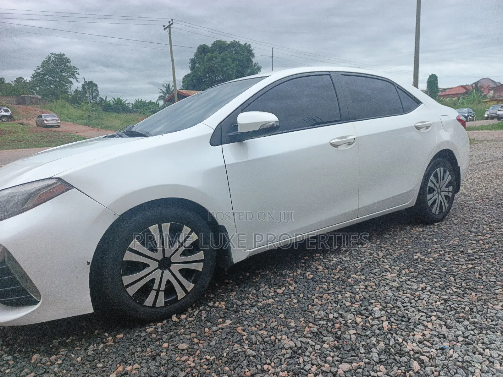 Toyota Corolla LE Eco 4dr Sedan (1.8L 4cyl CVT) 2016 White