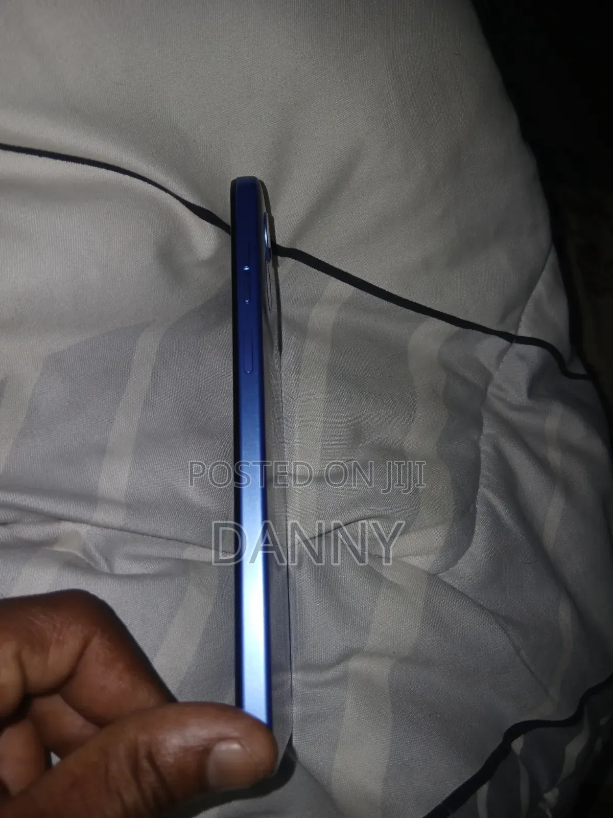 New Motorola Moto G 8 GB Blue