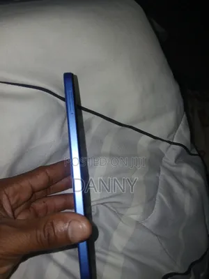 New Motorola Moto G 8 GB Blue
