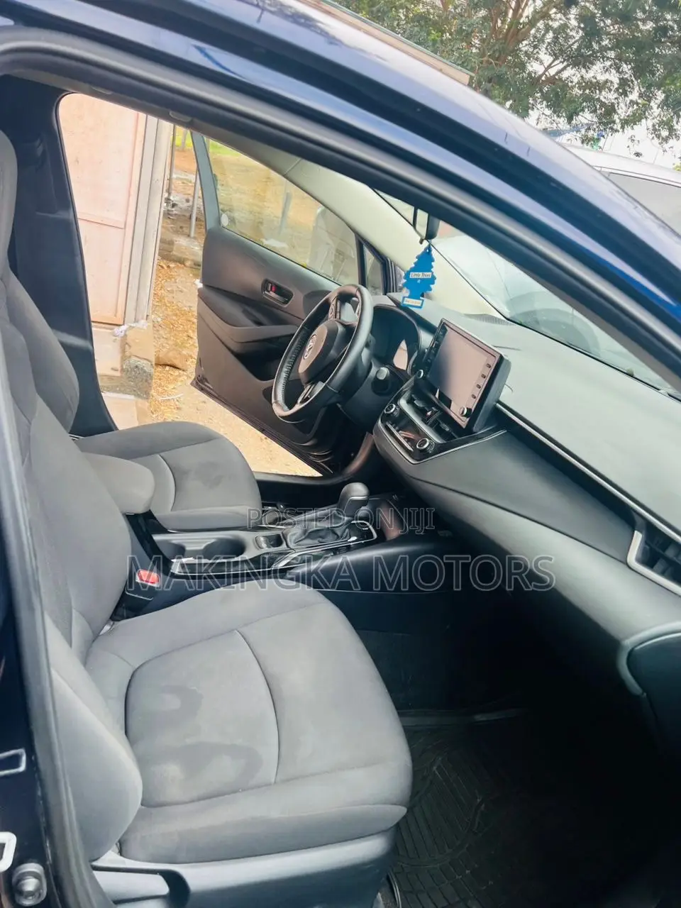 Toyota Corolla LE 2022 Blue