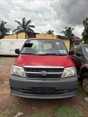Toyota HiAce 2009 Blue