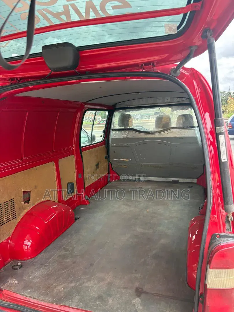 Toyota HiAce 2009 Blue
