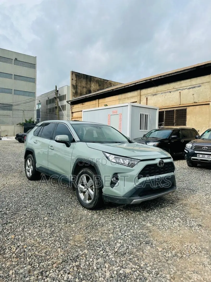 Toyota RAV4 2020 Green