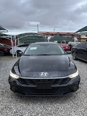 Hyundai Elantra Limited 2023 Black