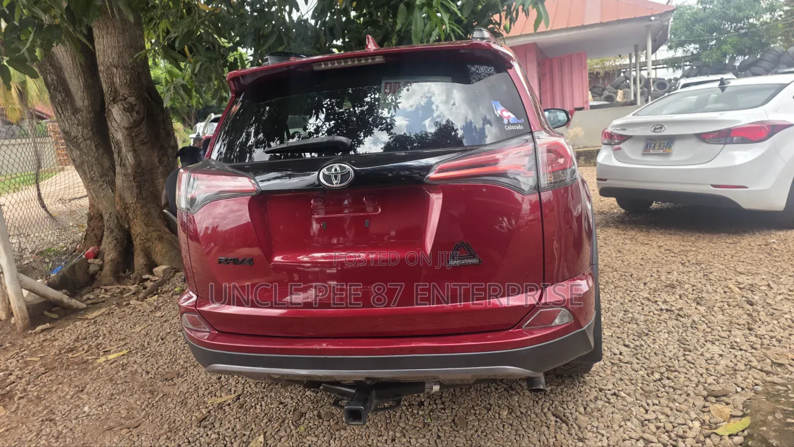 Toyota RAV4 XLE 4dr SUV AWD (2.5L 4cyl 6A) 2018 Red