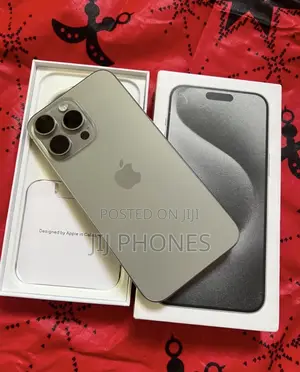 Apple iPhone 15 Pro Max 256 GB Silver