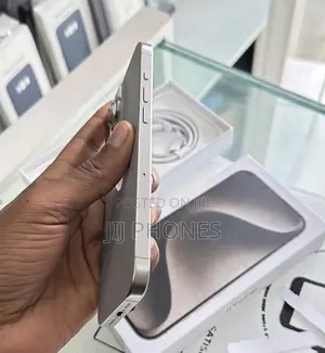 Apple iPhone 15 Pro Max 256 GB Silver