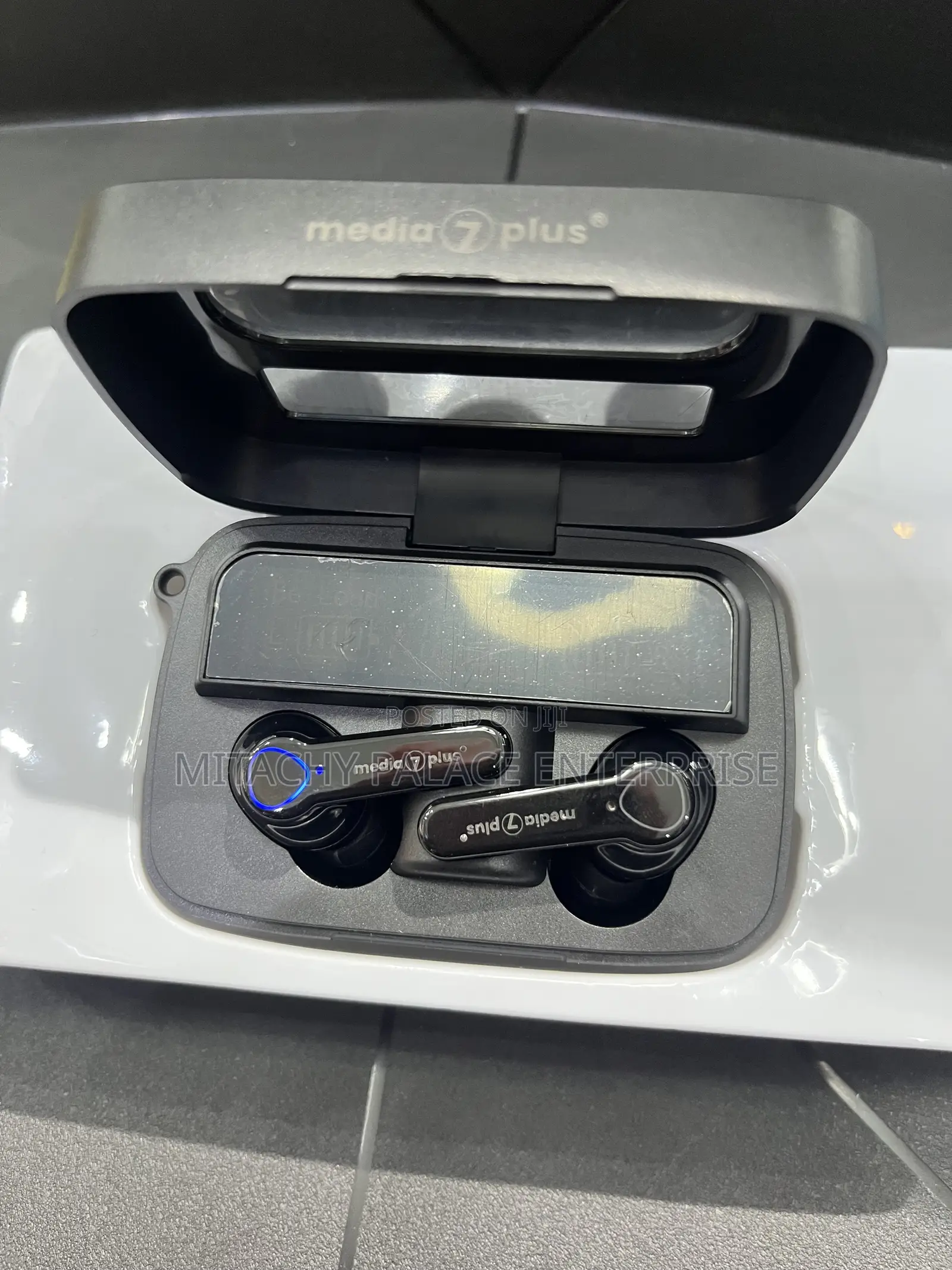 Media 7 Plus Bluetooth Earbuds