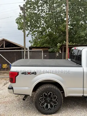 Ford F-150 Lariat 4x4 SuperCrew Cab Styleside 6.5 ft. box 157 in. WB