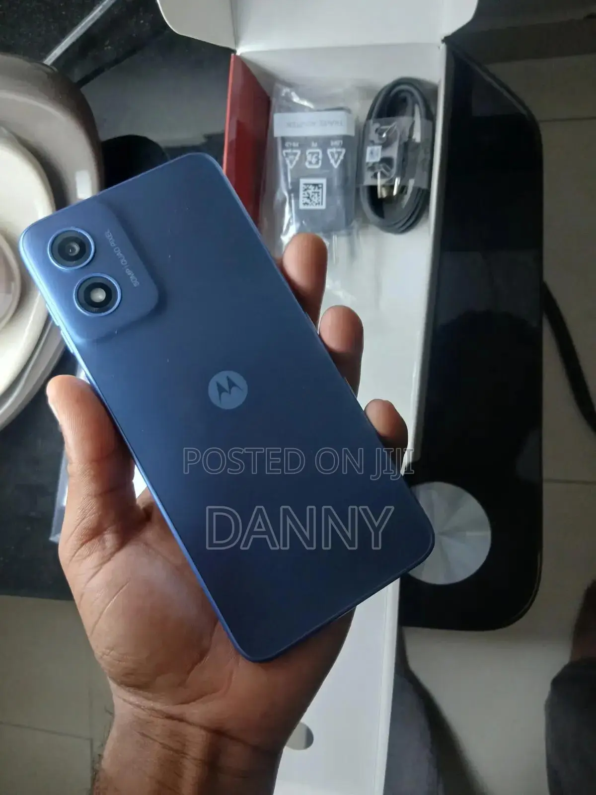 New Motorola Moto G 8 GB Blue