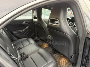 Mercedes-Benz GLA 250 2015 Black