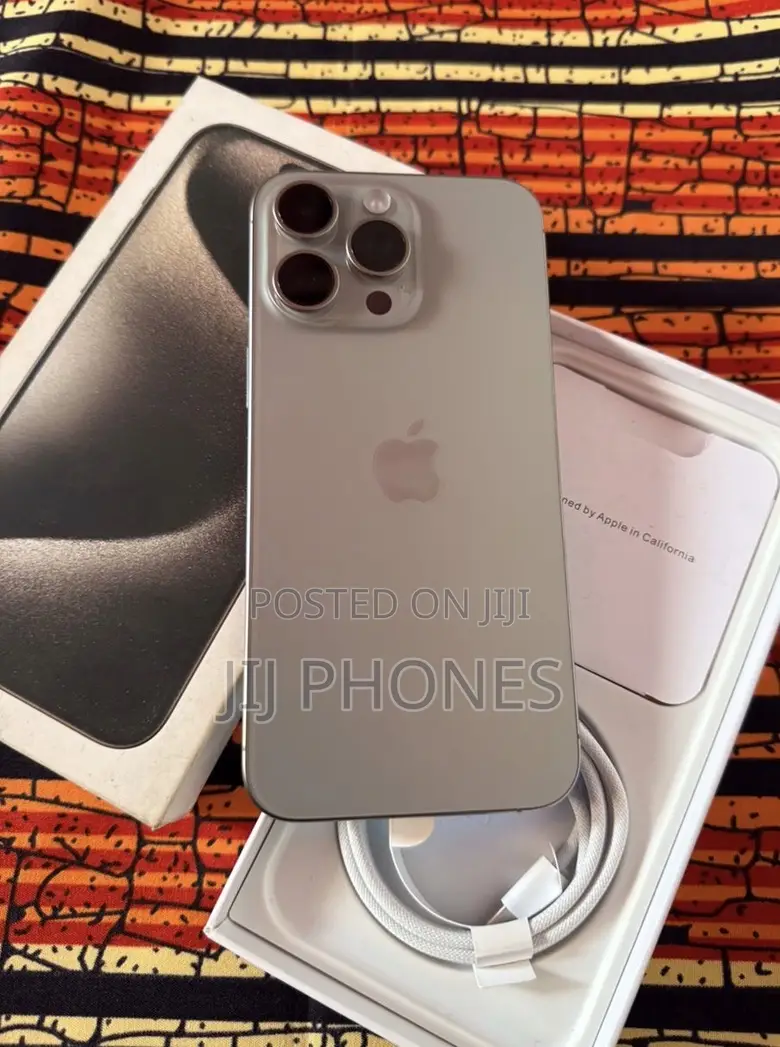 Apple iPhone 15 Pro Max 512 GB Silver
